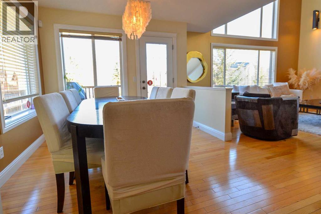 Photo 14 of 53 Tuscany Valley Hill Nw, Calgary AB
