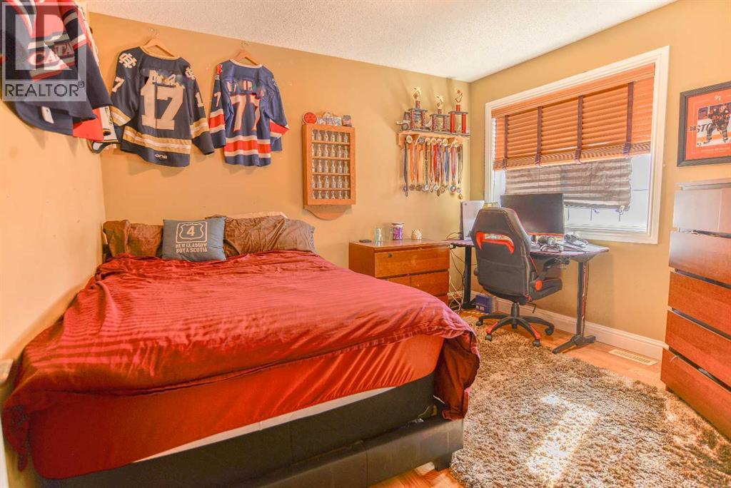 Photo 36 of 53 Tuscany Valley Hill Nw, Calgary AB