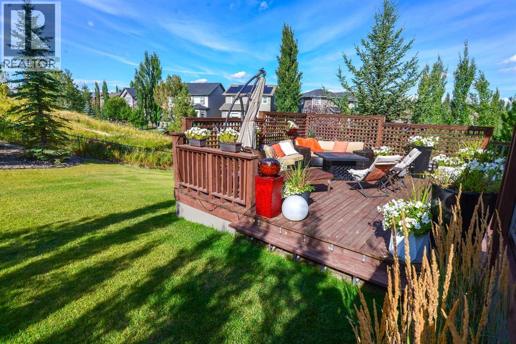 Photo 27 of 53 Tuscany Valley Hill Nw, Calgary AB