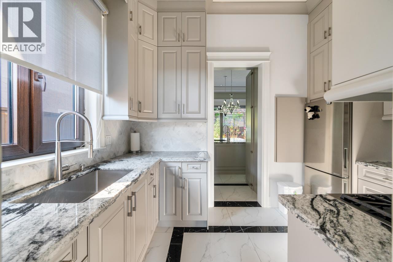 6599 YEATS CRESCENT, Richmond