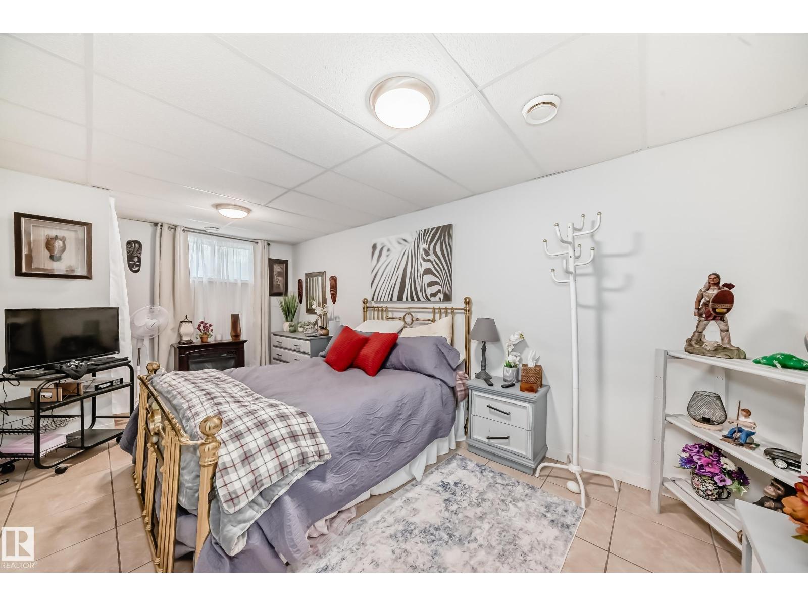 Photo 24 of 4 Glendale Cr, Stony Plain AB