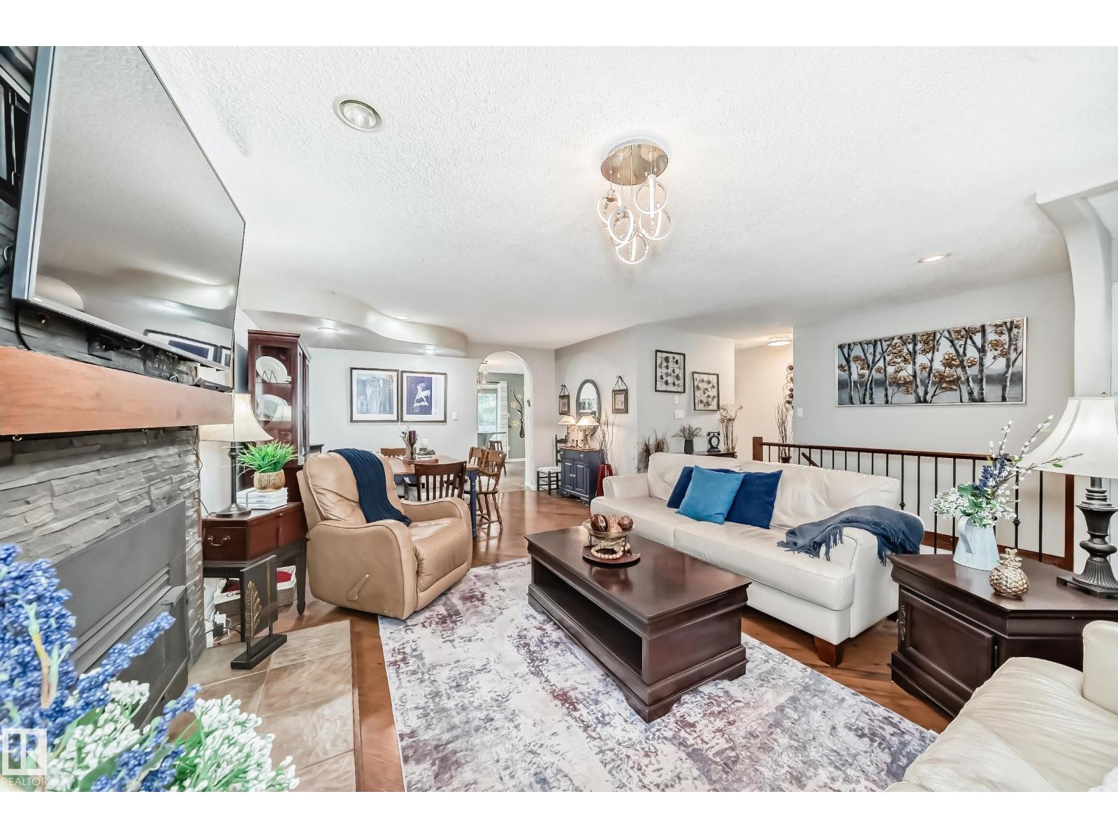 Photo 4 of 4 Glendale Cr, Stony Plain AB