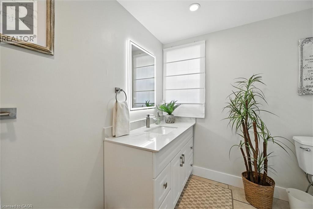 Photo 13 of 1421 Walkers Line Unit 102, Burlington ON