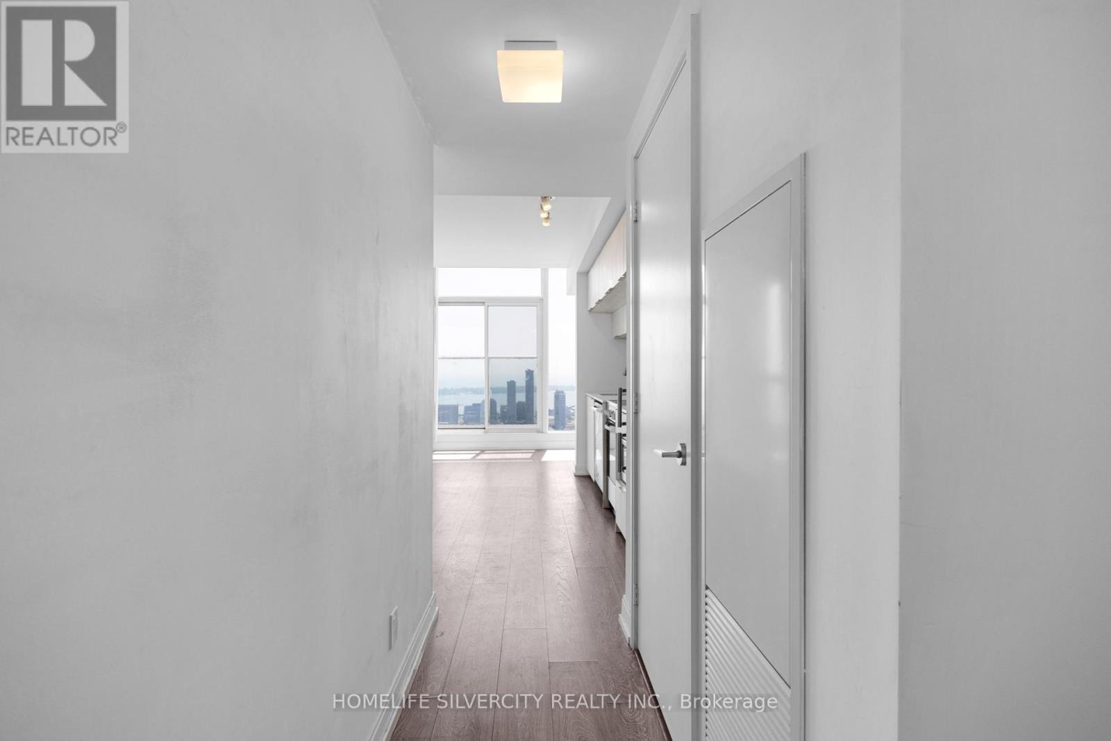 Photo 10 of Ph 8 181 Dundas Street E, Toronto ON