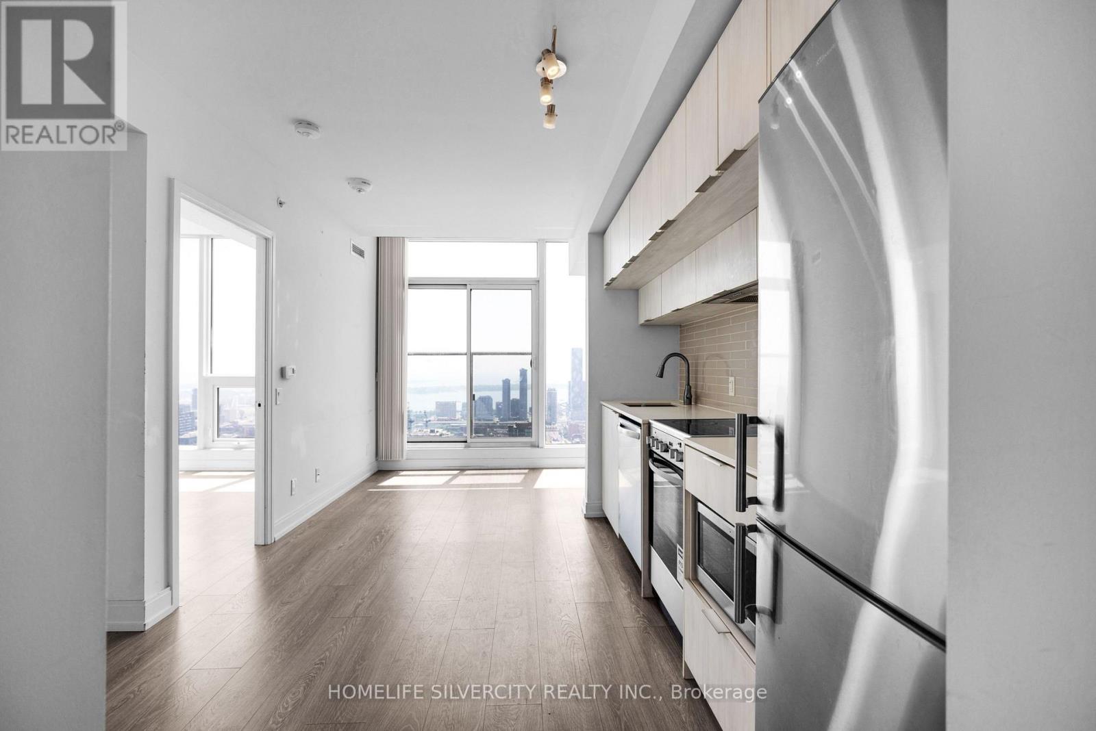 Photo 12 of Ph 8 181 Dundas Street E, Toronto ON
