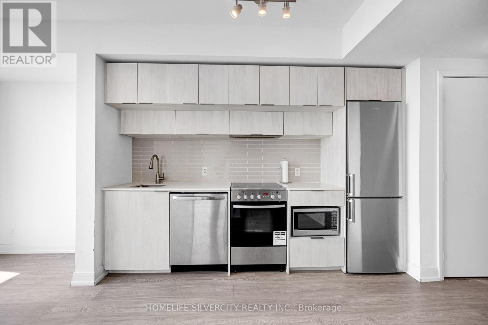 Photo 13 of Ph 8 181 Dundas Street E, Toronto ON