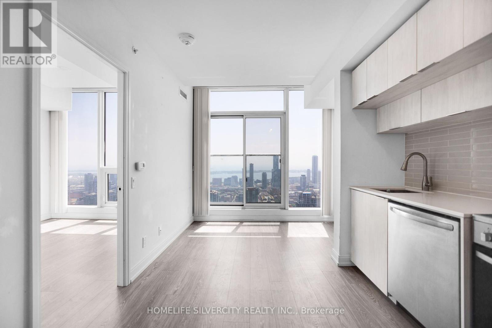 Photo 16 of Ph 8 181 Dundas Street E, Toronto ON