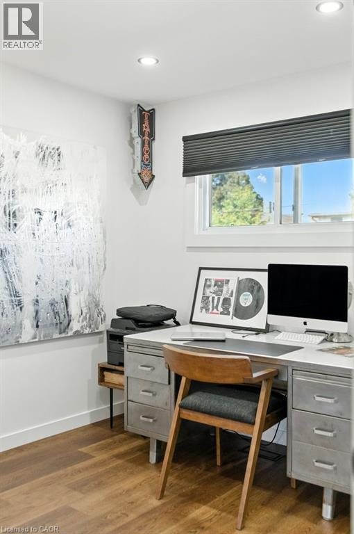 Photo 29 of 30 Cloke Court, Hamilton ON