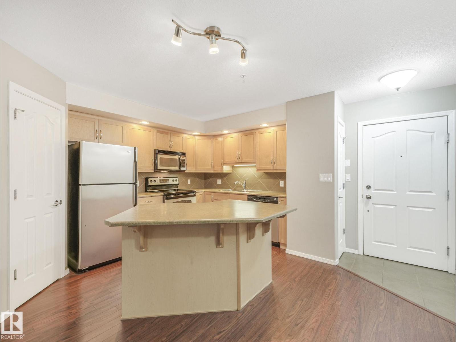 Photo 11 of 103 1320 Rutherford Rd Sw, Edmonton AB