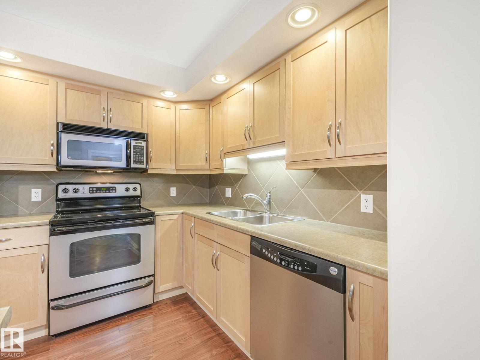 Photo 16 of 103 1320 Rutherford Rd Sw, Edmonton AB