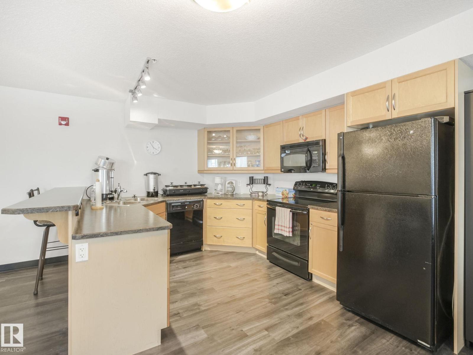 Photo 37 of 103 1320 Rutherford Rd Sw, Edmonton AB