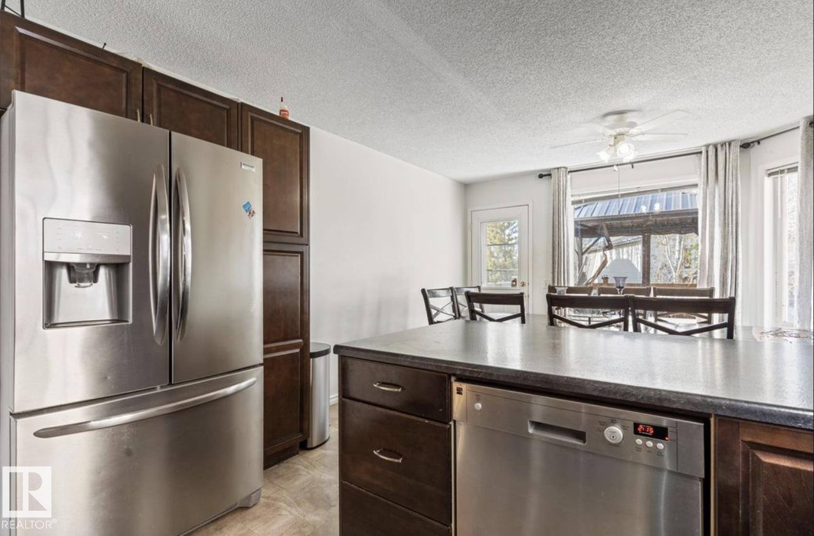 Photo 11 of 4030 37 A Avenue Nw, Edmonton AB