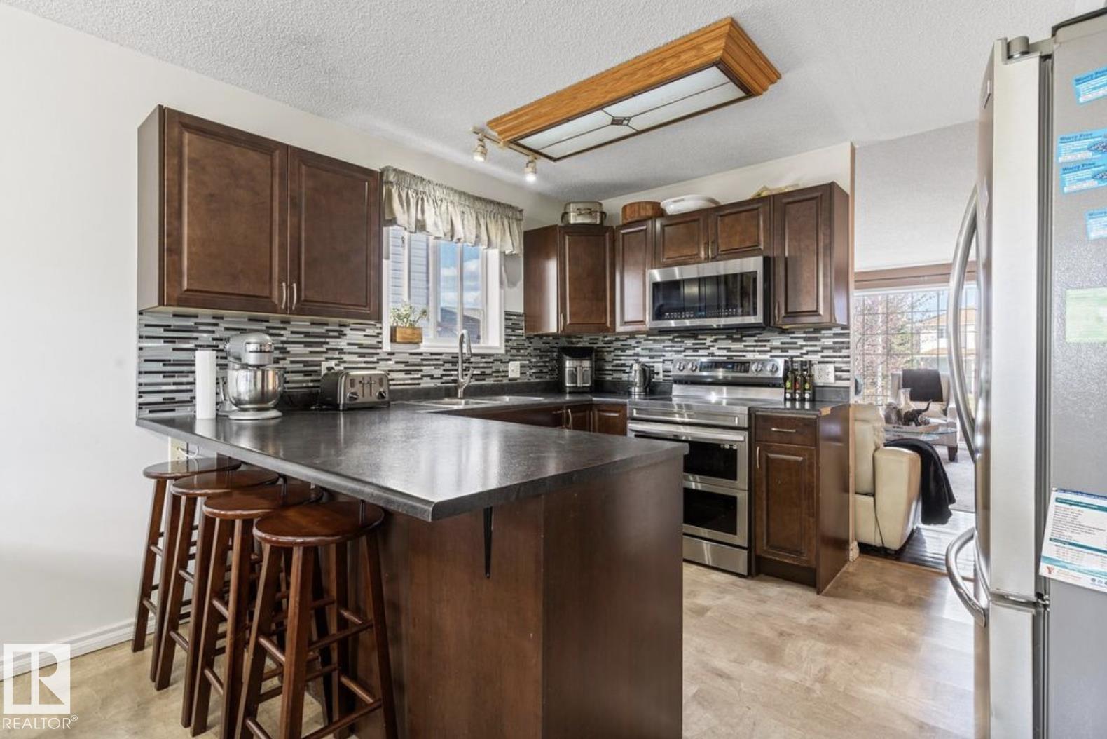 Photo 13 of 4030 37 A Avenue Nw, Edmonton AB