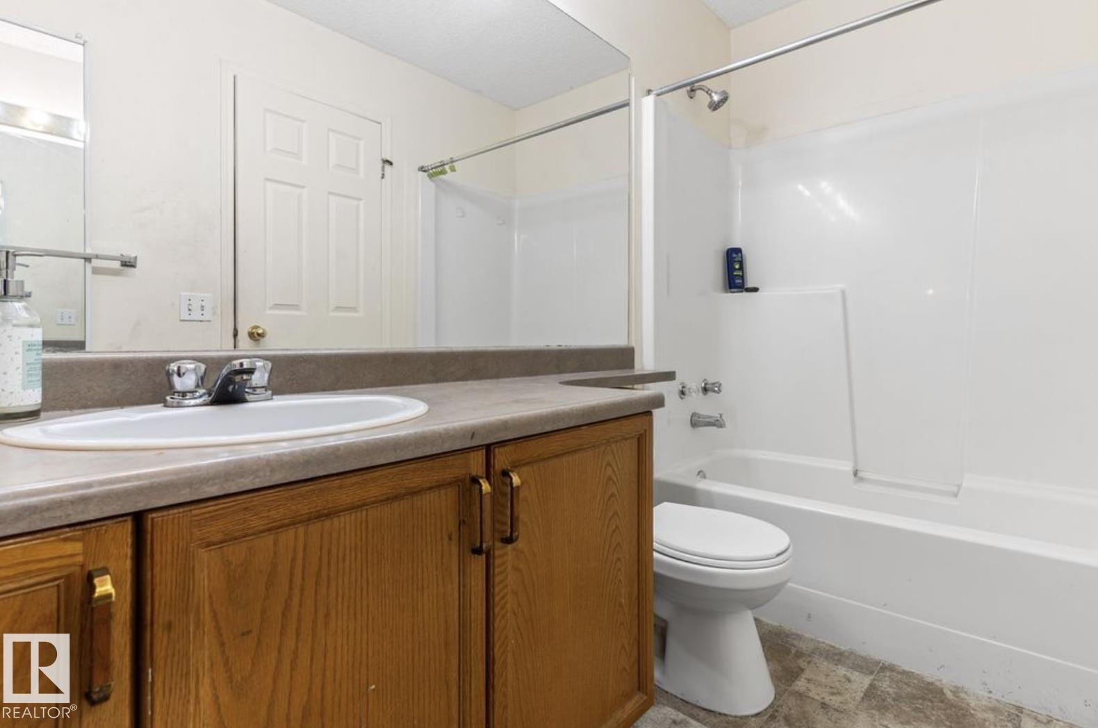 Photo 23 of 4030 37 A Avenue Nw, Edmonton AB