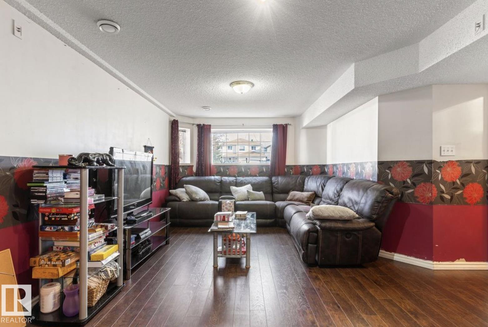 Photo 25 of 4030 37 A Avenue Nw, Edmonton AB