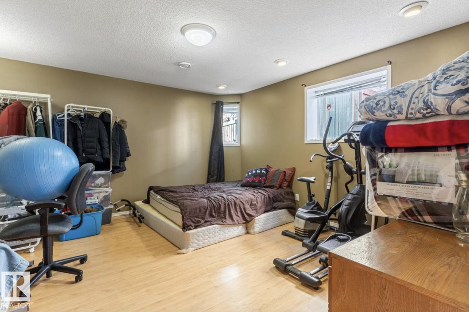 Photo 27 of 4030 37 A Avenue Nw, Edmonton AB