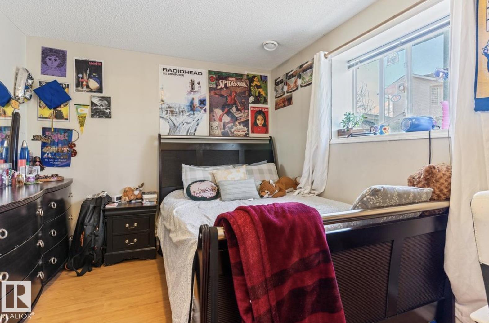 Photo 33 of 4030 37 A Avenue Nw, Edmonton AB