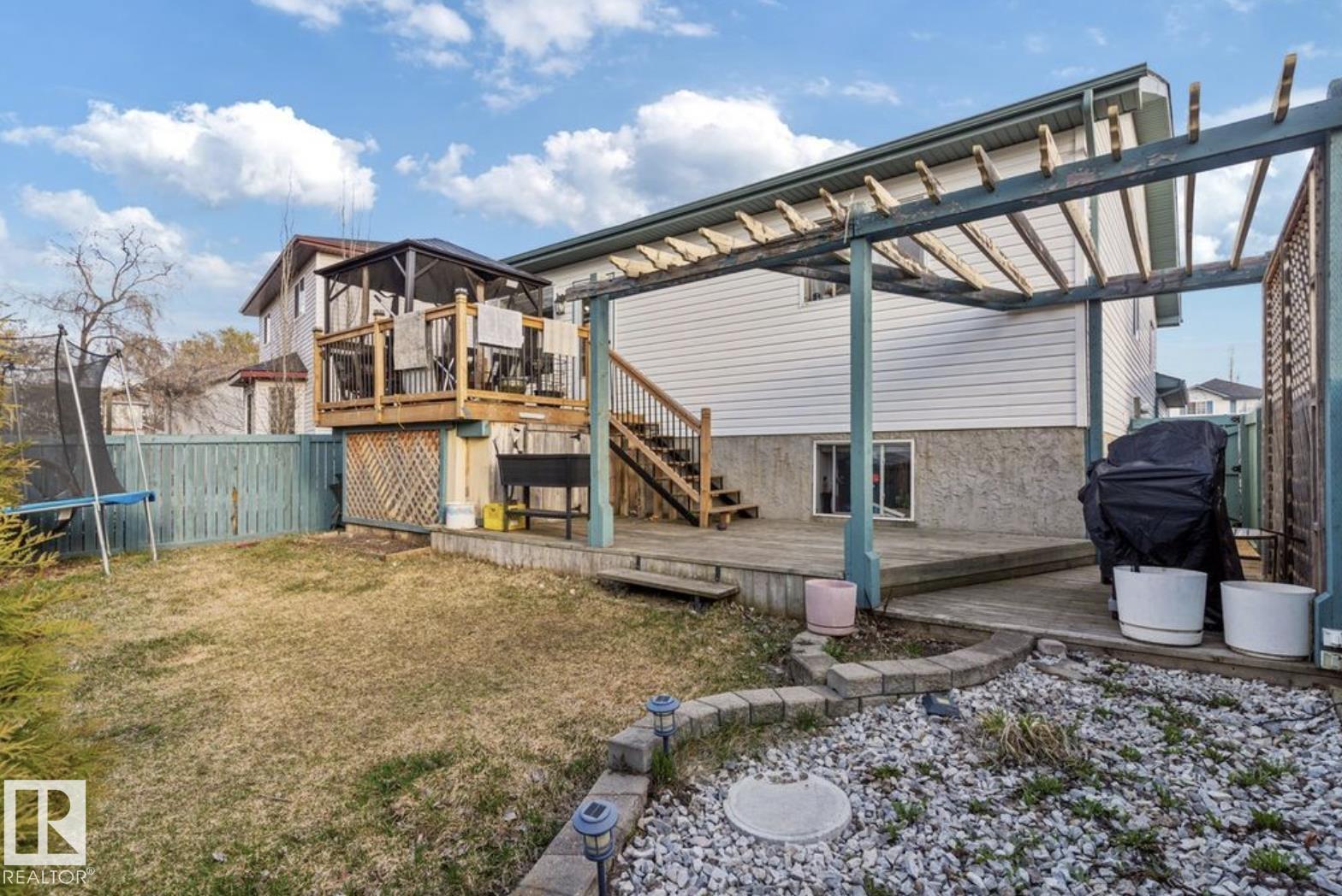 Photo 35 of 4030 37 A Avenue Nw, Edmonton AB
