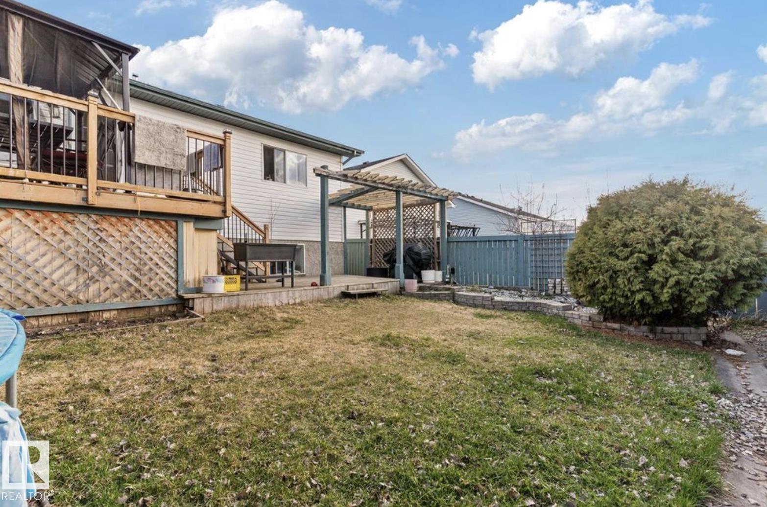 Photo 37 of 4030 37 A Avenue Nw, Edmonton AB