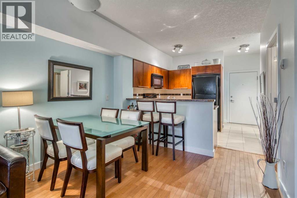 Photo 9 of 111 2420 34 Avenue Sw, Calgary AB
