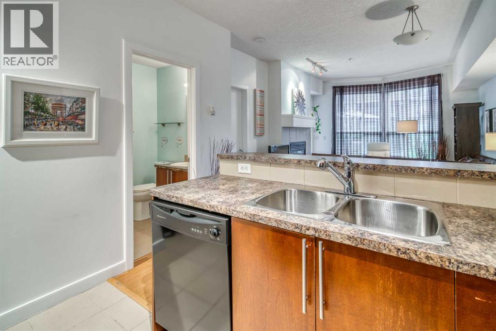 Photo 14 of 111 2420 34 Avenue Sw, Calgary AB