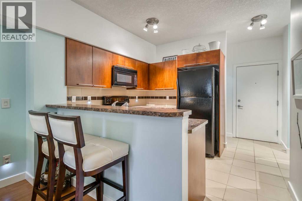 Photo 10 of 111 2420 34 Avenue Sw, Calgary AB