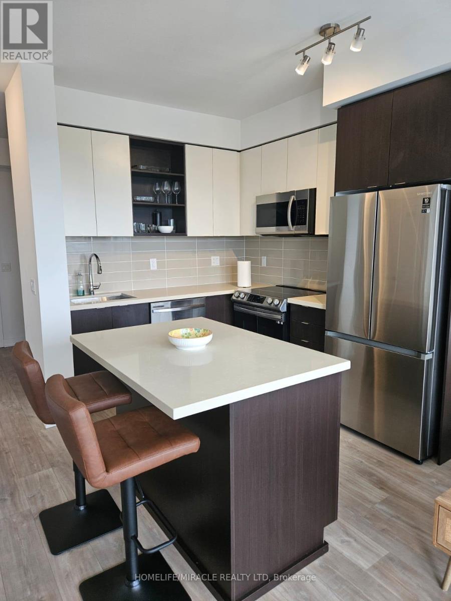 Photo 8 of 403 4675 Metcalfe Avenue, Mississauga ON
