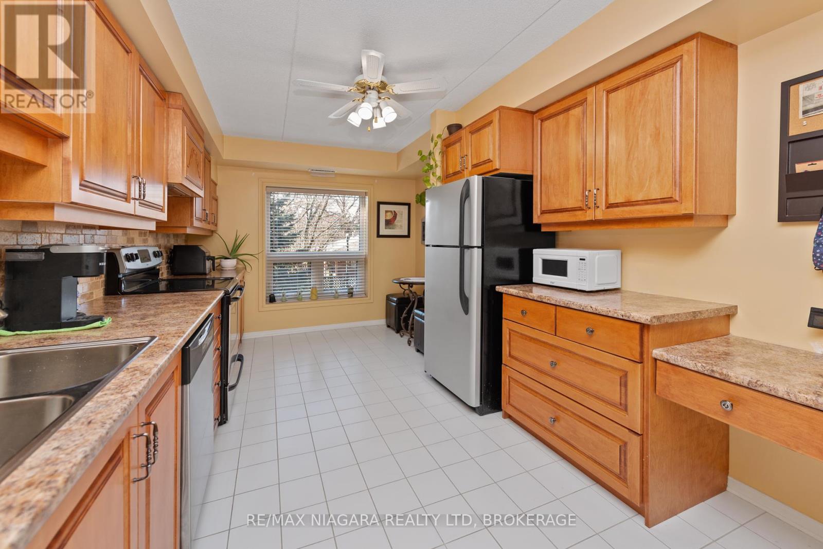 Photo 7 of 206 6704 Thorold Stone Road, Niagara Falls ON