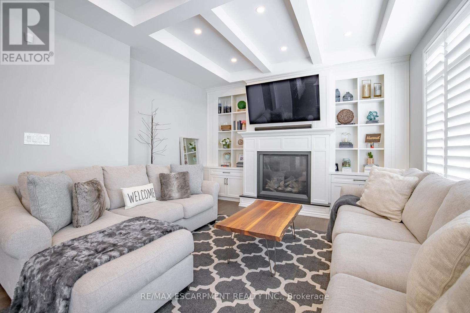 Photo 13 of 4 Lockman Drive, Hamilton ON