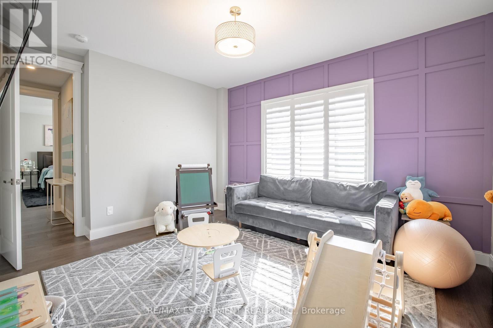 Photo 24 of 4 Lockman Drive, Hamilton ON
