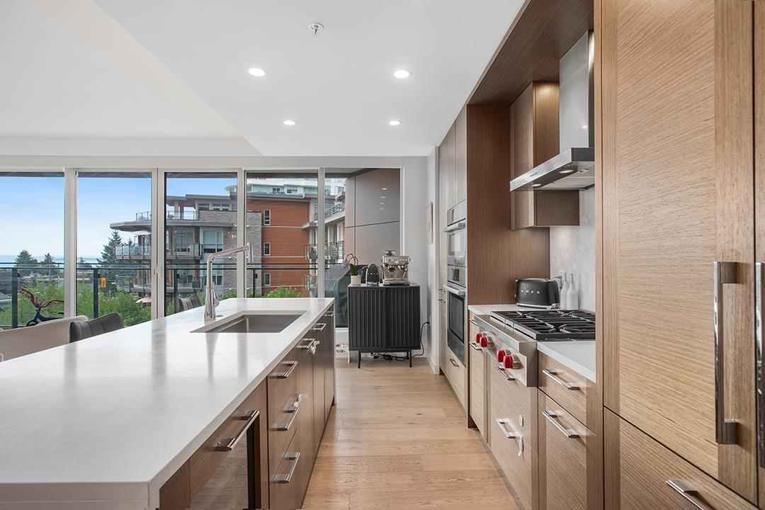 406 1439 GEORGE STREET, White Rock