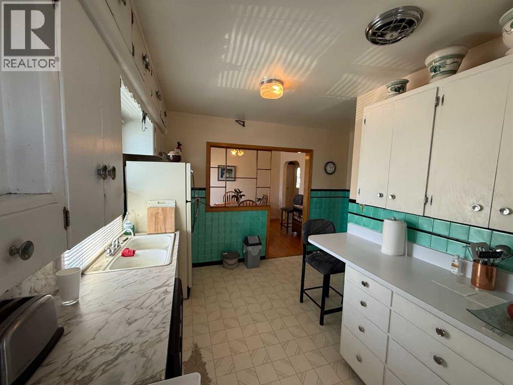 Photo 24 of 920 Renfrew Drive Ne, Calgary AB