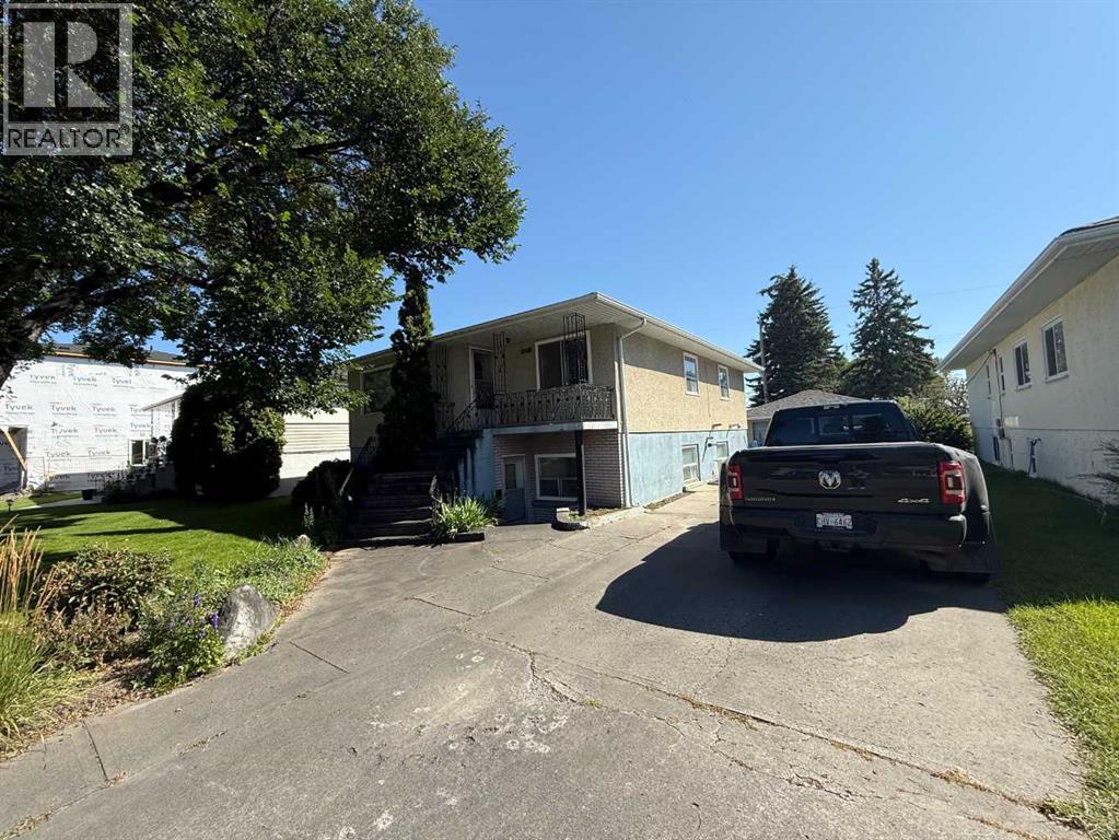 Photo 32 of 920 Renfrew Drive Ne, Calgary AB