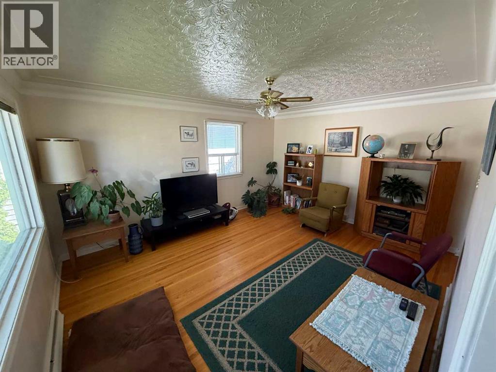 Photo 31 of 920 Renfrew Drive Ne, Calgary AB