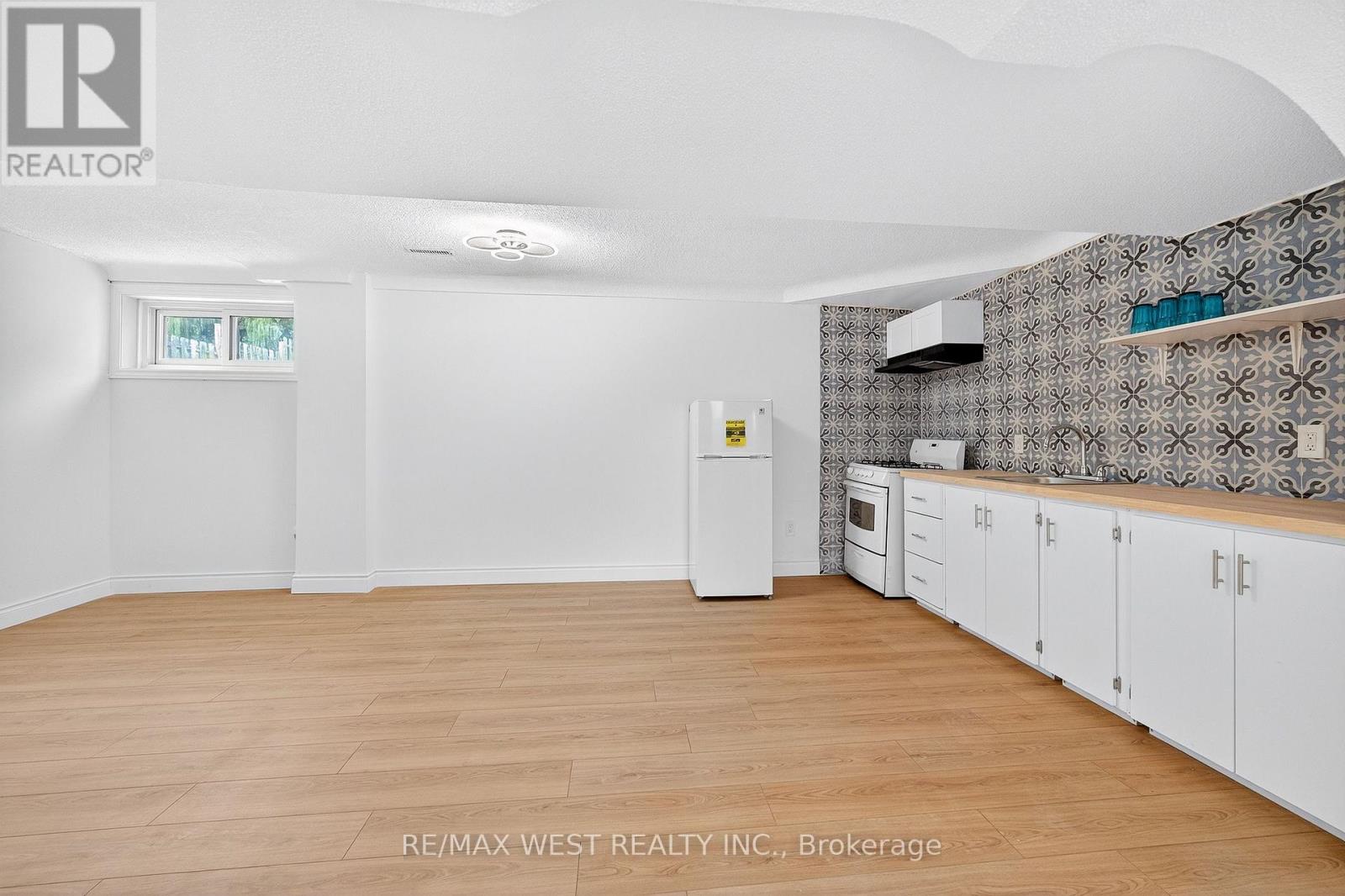 Photo 20 of 54 Barker Avenue, Toronto ON