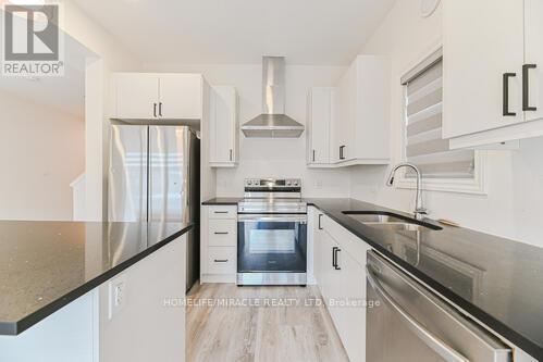 Photo 15 of 3902 Auckland Avenue W, London South ON