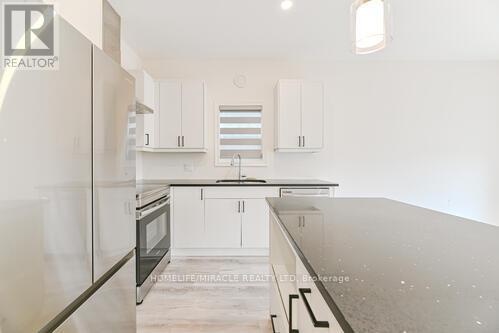 Photo 18 of 3902 Auckland Avenue W, London South ON