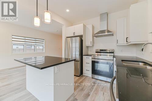 Photo 17 of 3902 Auckland Avenue W, London South ON