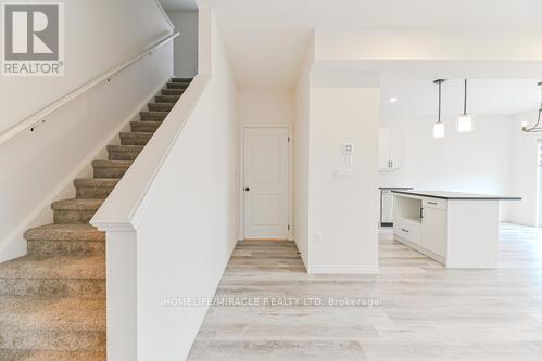 Photo 22 of 3902 Auckland Avenue W, London South ON