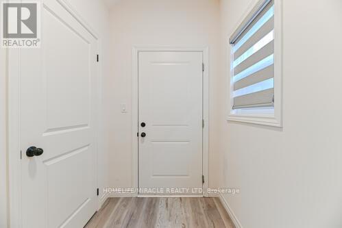 Photo 34 of 3902 Auckland Avenue W, London South ON