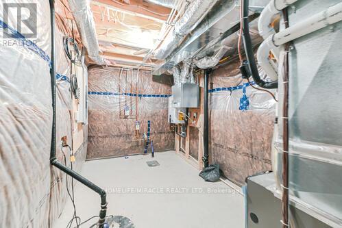 Photo 36 of 3902 Auckland Avenue W, London South ON