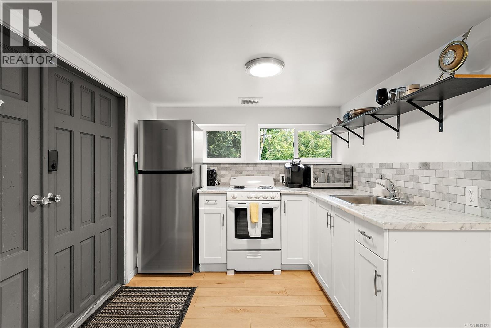  729 Latoria Road, Langford