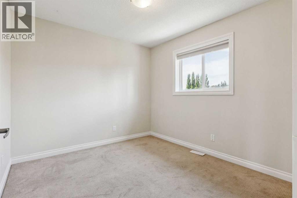Photo 19 of 1005 Panorama Hills Drive Nw, Calgary AB
