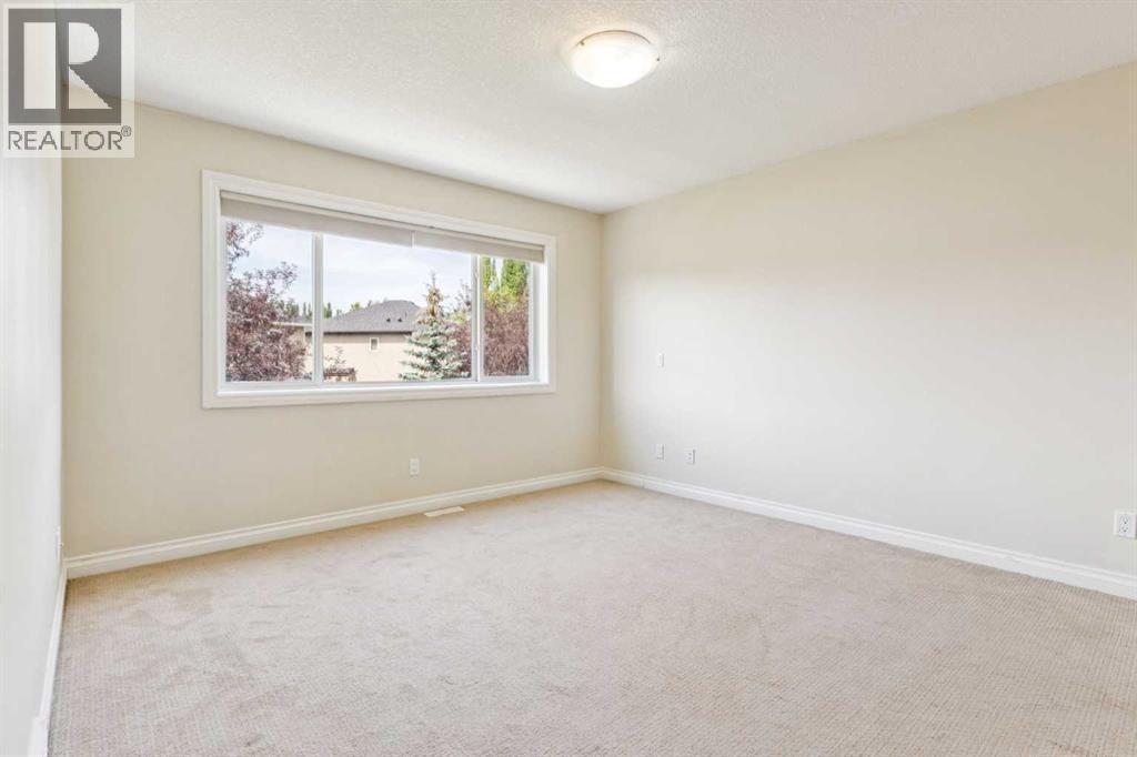 Photo 21 of 1005 Panorama Hills Drive Nw, Calgary AB