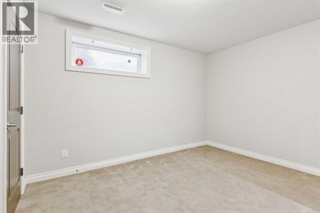 Photo 30 of 1005 Panorama Hills Drive Nw, Calgary AB