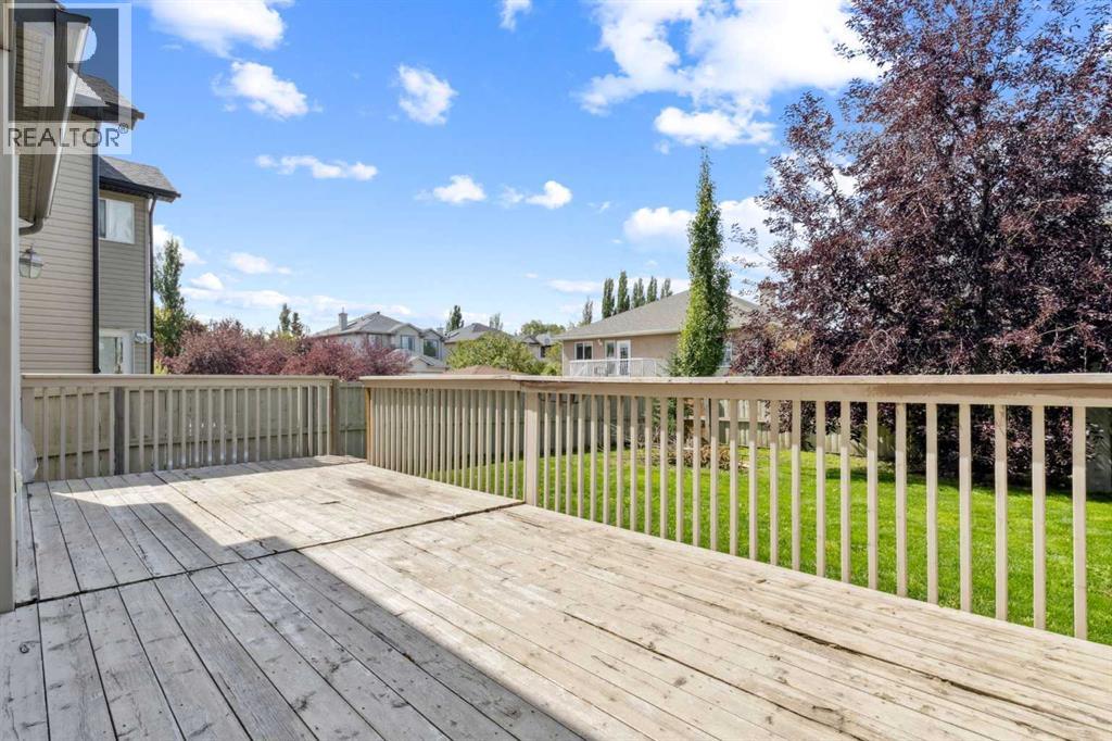 Photo 33 of 1005 Panorama Hills Drive Nw, Calgary AB
