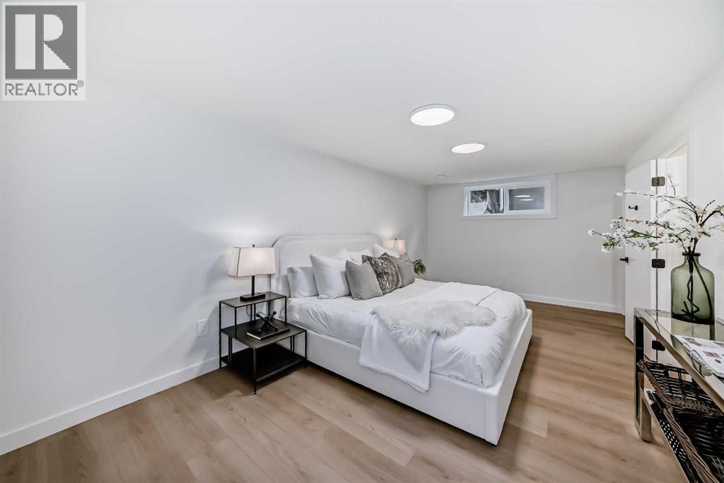 Photo 37 of 636 Cedarille Way Sw, Calgary AB