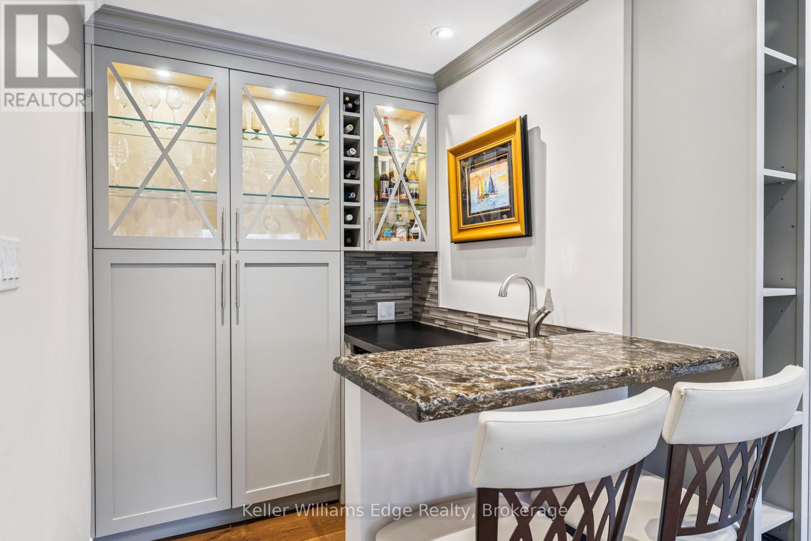 Photo 16 of 1121 Manor Road, Oakville ON