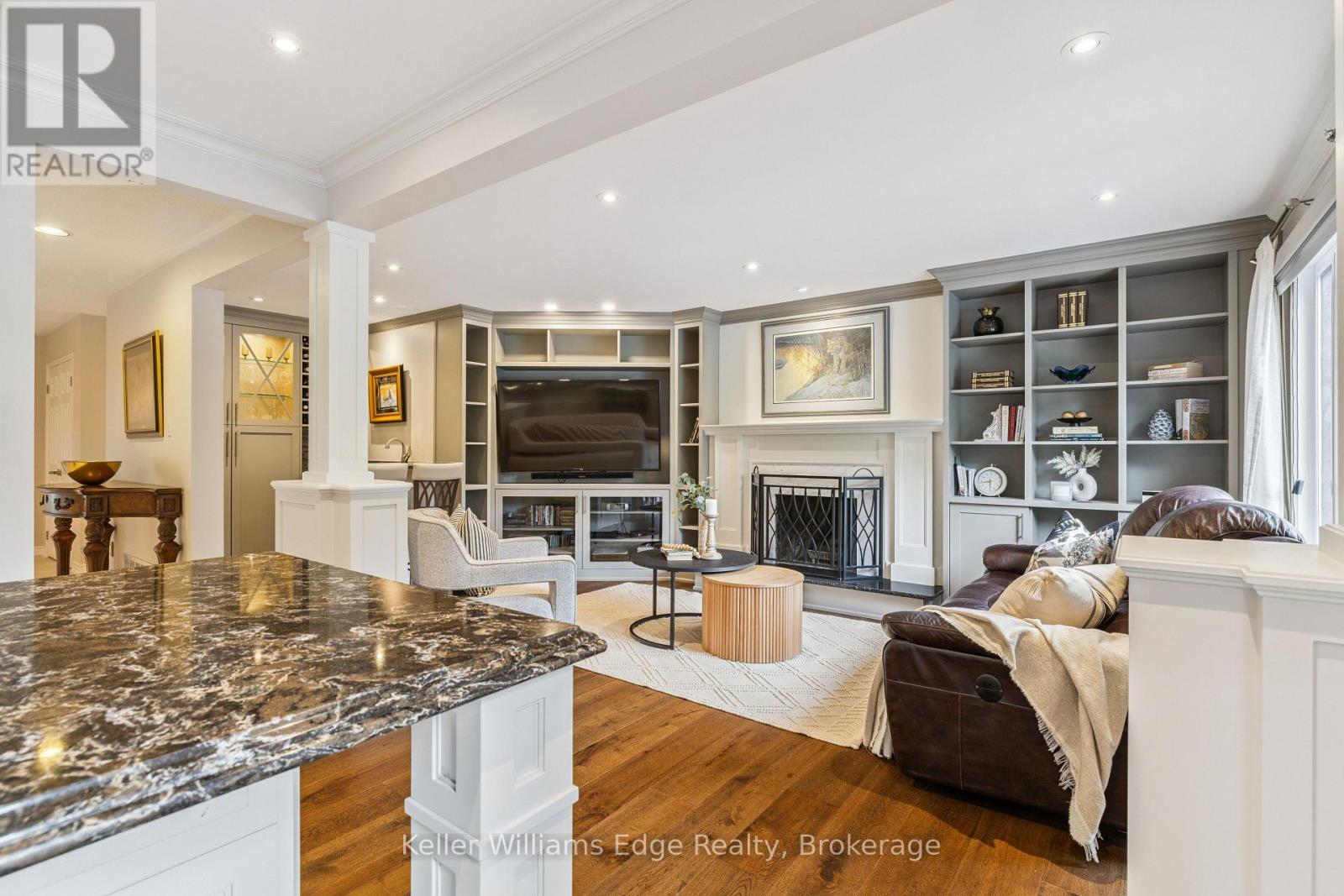 Photo 13 of 1121 Manor Road, Oakville ON