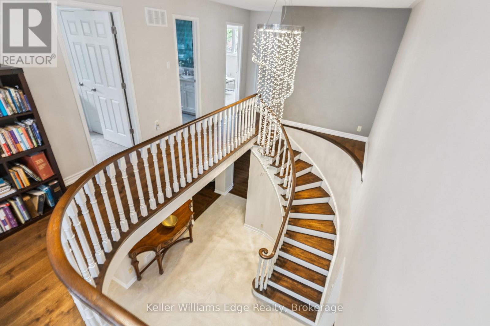 Photo 19 of 1121 Manor Road, Oakville ON